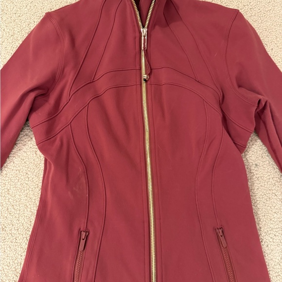 Lululemon define jacket- Mulled wine with gold zip - Picture 4 of 8